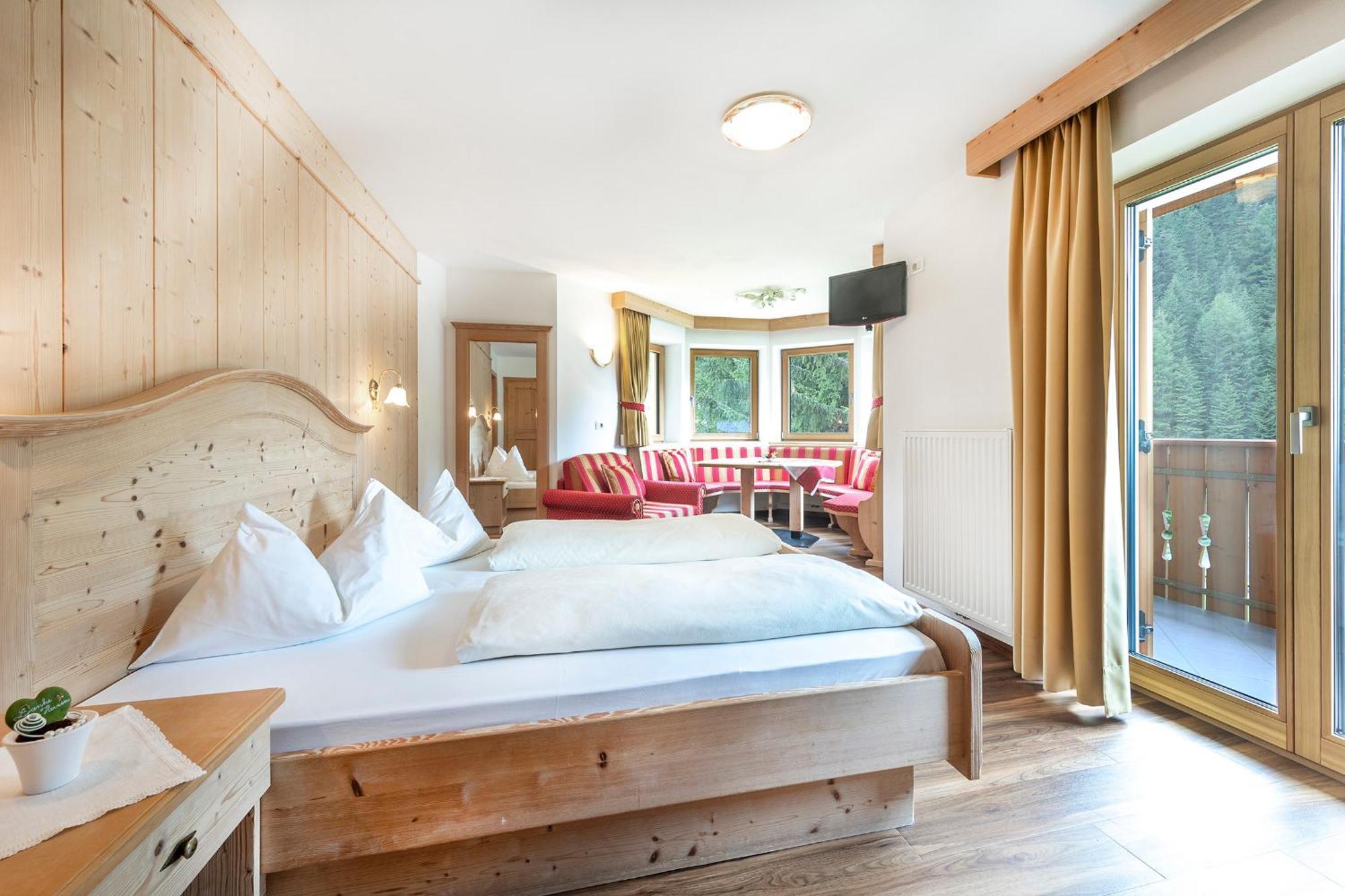 Hotel Jagdhof Sëlva Buitenkant foto